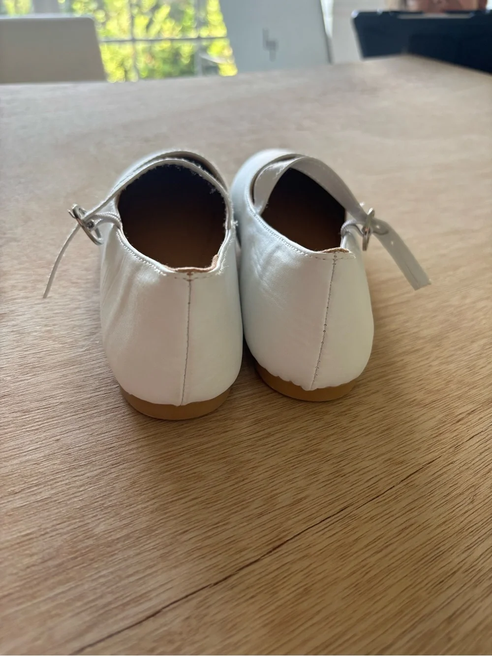 White Mary Jane Flats Girls Size 2 Dress Shoes